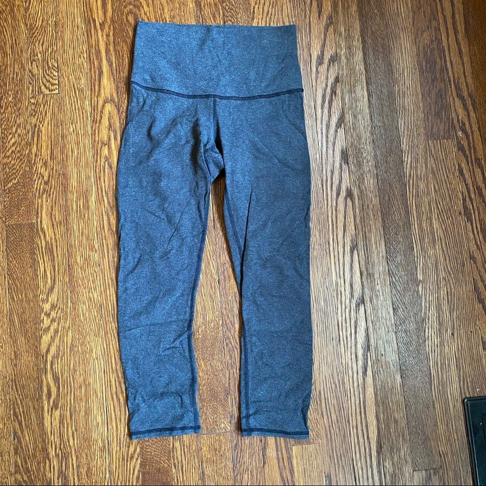 Lululemon grey 23” crop leggings